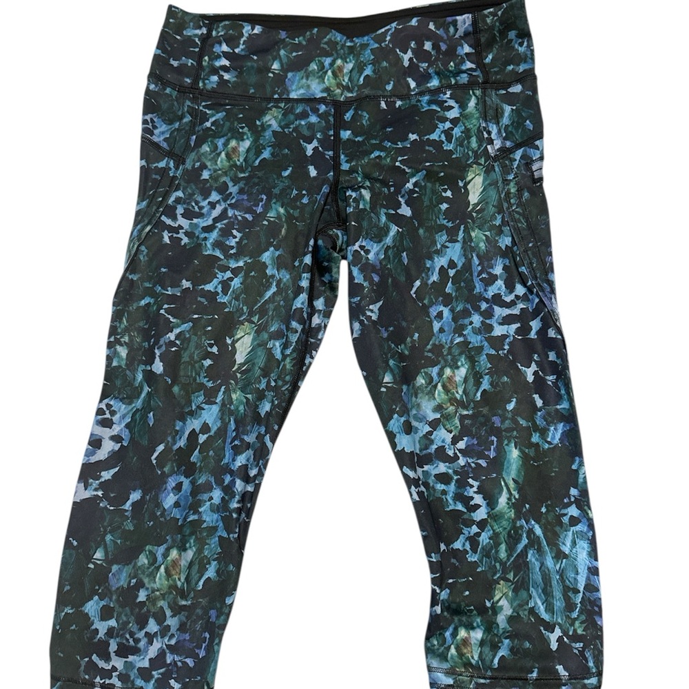 Lululemon Run: Top Speed Crop *Full-On Luxtreme